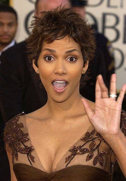 pin on i love halle berry w a passion