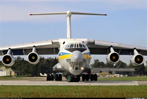 Candid), 4 motorlu birçok amaçla kullanabilir ancak stratejik nakliye uçağı olarak tasarlanmıştır. Ilyushin Il-76MD - Ukraine - Air Force | Aviation Photo ...