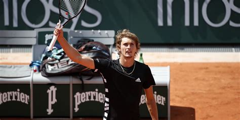 After a 2020 that saw one grand slam cancelled (wimbledon) and roland garros shifted to the fall, things are back to normal this year — kinda. French Open 2019: Alexander Zverev opens Roland Garros ...