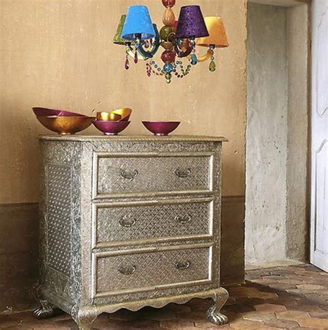 Shabby chic furniture chalk paint: Metallic Furniture {DIY Tutorial} | Monica Wants It