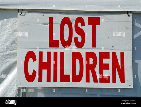 Lost Children Sign Hi Res Stock Photography And Images Alamy