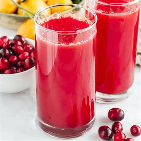 How To Make Cranberry Juice At Home Only 4 Ingredients
