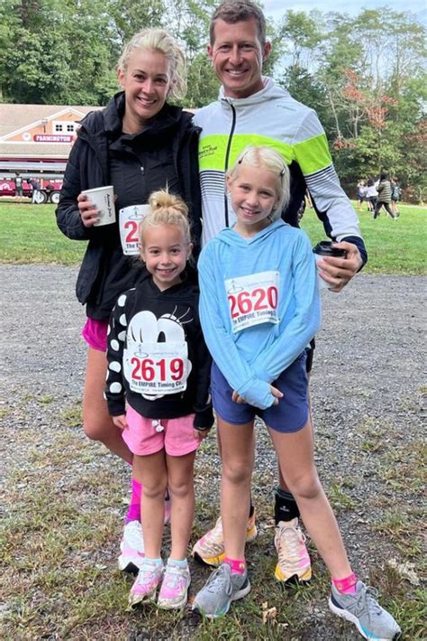 Espns Nicole Briscoe On Emotional Nyc Marathon Journey With Husband Ryan