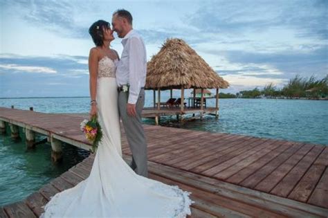 All wedding packages come with professionally edited photography and decorations! Belize All Inclusive Beach Wedding Package