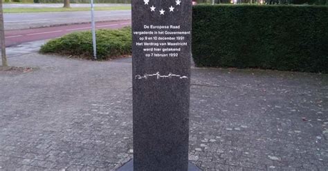 Het Verdrag Van Maastricht Wordt Ondertekend Canon Van Nederland