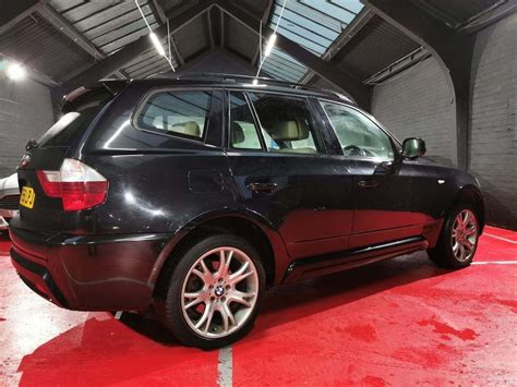 Kit includes two blacked out grills with gloss black finish. BMW X3 2.0 20d M Sport xDrive 5dr Black 2010 | Ref: 8736047