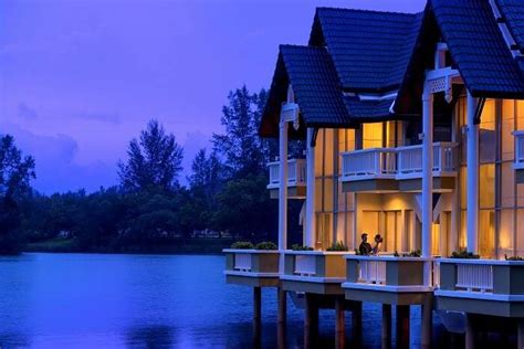 Best Phuket Honeymoon Hotels Places To Stay In Phuket Thailand