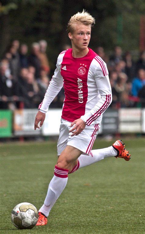 Kasper dolberg 25 min), 21. Kasper Dolberg of Ajax. | サッカー