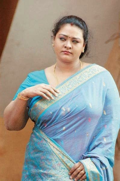 desi hot sexy aunty in saree pics world amazing real information