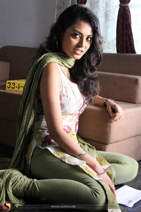 Desi Innocent Girl South Indian Cute Actress And Girls 4