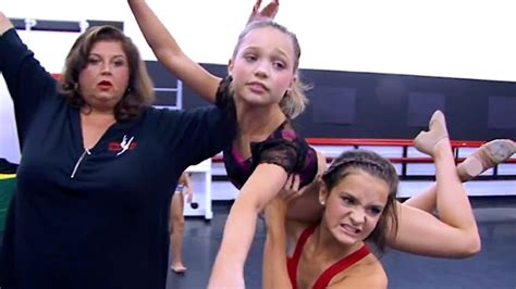 Dance Moms Trapped Group Rehearsal And Nia Gets A Trios2e11 Flashback Youtube