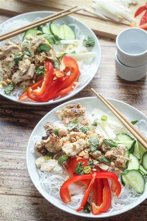 Is there anything more comforting than indulging in a bowl of noodles? Vietnamese Vermicelli Bowl ("Bun") - The Wanderlust Kitchen