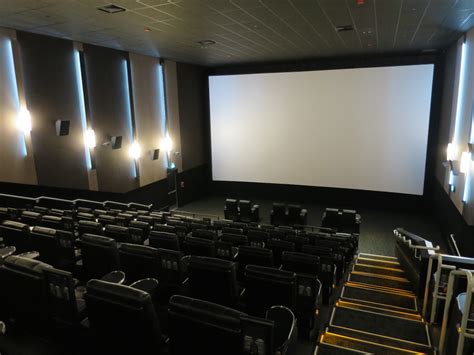 Cineplex Cinemas At Marine Gateway Boasts Adults Only Vip Experience