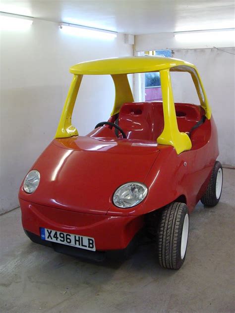 British Company Builds Adult Sized Little Tikes Cozy Coupe Autoevolution