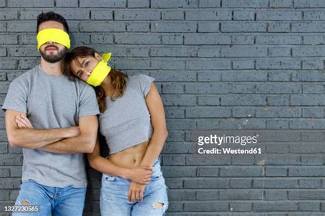 Blindfold Couple Photos Et Images De Collection Getty Images