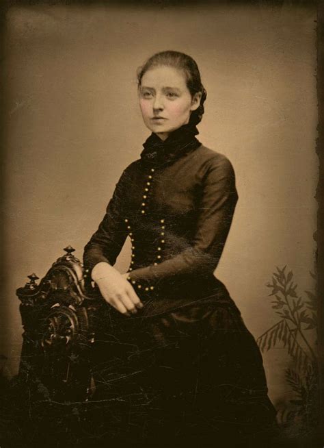 39 Stunning Photos Of Upper Class Girls In The Mid 19th Century ~ Vintage Everyday