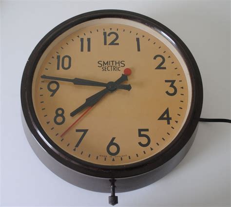 Smiths Sectric Bakelite Wall Clock £165 Latest Addition To The Shop