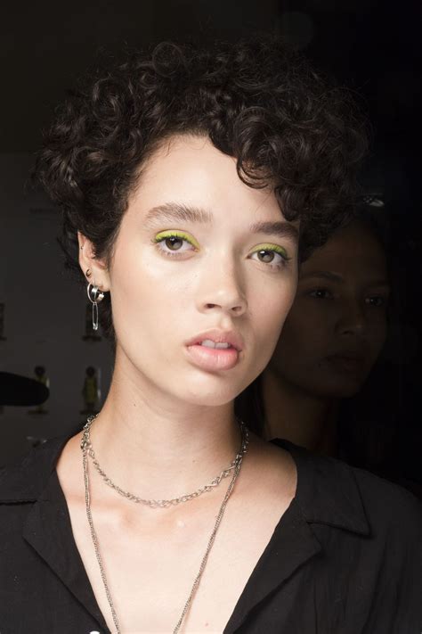 Spring 2019 Makeup Trends Spring And Summer Beauty Trends 2019