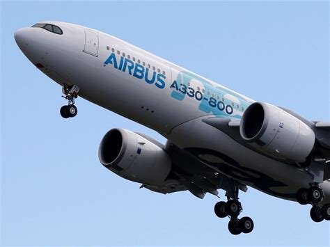 Lairbus A330 800 A Décollé Pour La Première Fois à Toulouse Challenges