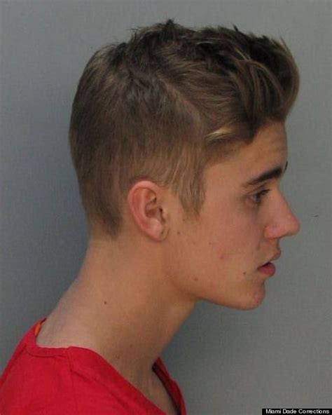Justin Biebers Mugshot Has The Singer Smiling After Dui Arrest Huffpost