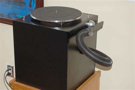 I opted to take care of that inconvenience in my own custom design (more on that later). DIY Record Cleaning Machine | Stereophile.com