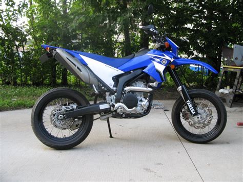 With the plastics kit, you'll get everything you need. 08 Yamaha WR250X - Supermoto