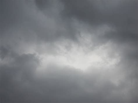 Download Cloudy Grey Sky By Yuiharunashinozaki By Richardl81 Gray