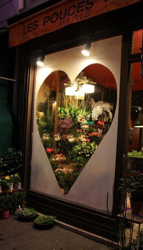 Valentines Day Window Display Vm Visual Merchandising Shop