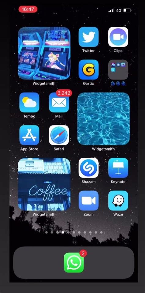 Pin by 💒 on phone layout | Iphone organization, Iphone layout, App