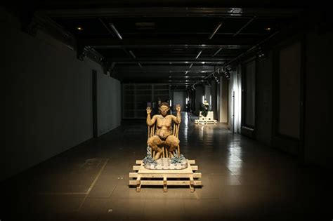 Biennale Dart Contemporain De Lyon Les Premières Images Des œuvres Au Musée Guimet Lyon