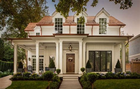 Magnificent Curb Appeal And Traditional House Design Exterior With