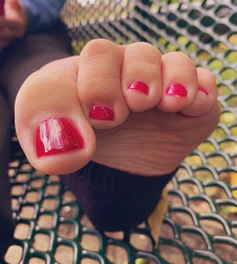 Candy Toes On Twitter I Mean It They Smell And Taste So Fckin Good 😩👃😋 Feet Toes Soles