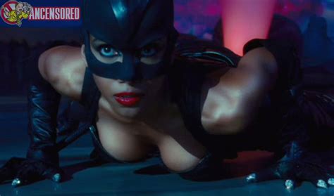 Catwoman Halle Berry X