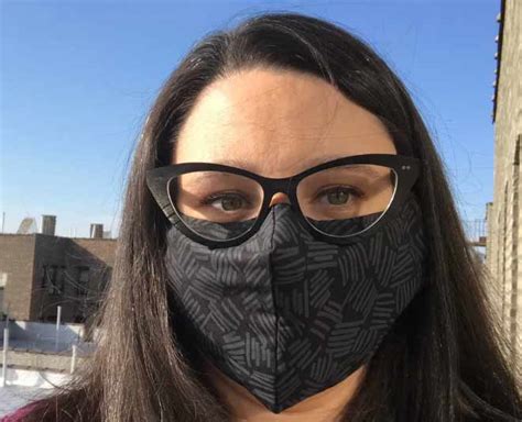 5 Easy Peasy Remedies To Keep Face Masks From Fogging Up Your Glasses