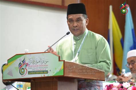 Gök bilimci, mühendis ve matematikçi. Dato' Takiyuddin kekal SU Agung PAS untuk Sesi 2017-2019 ...