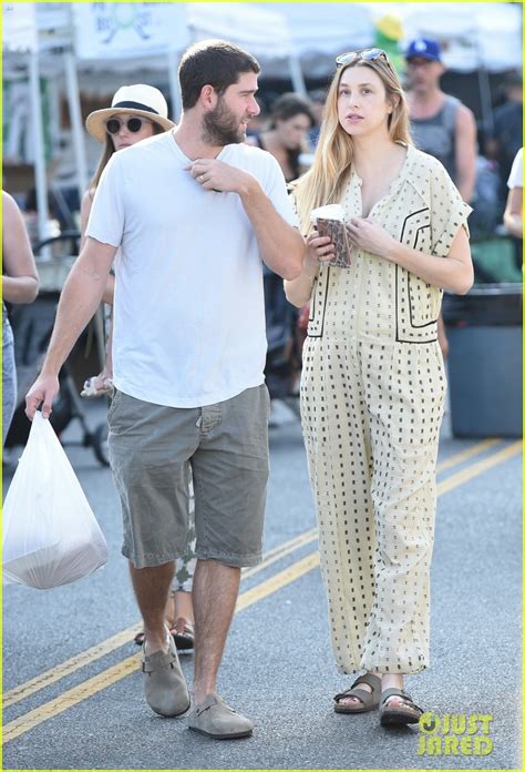 Whitney Port Steps Out With Her Hubby A Week After Giving Birth Photo 3938468 Tim Rosenman