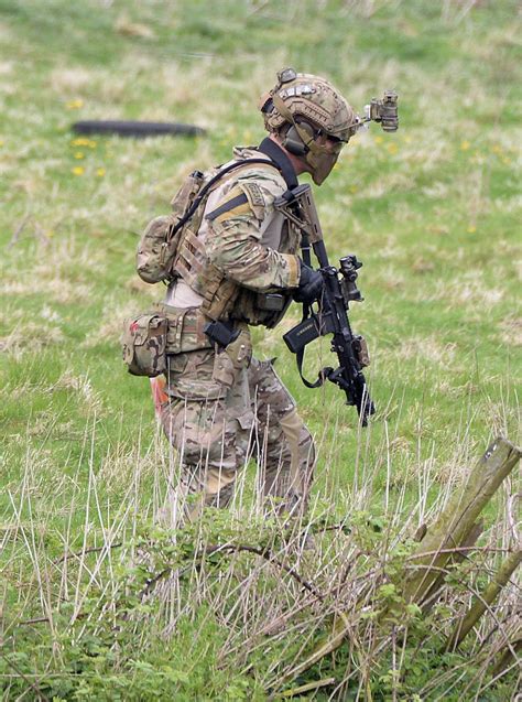 British Special Air Service Sas Trooper During A Training Exercise 2016 [1500 X 2018] R