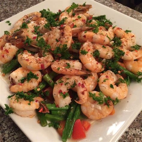 Can't get better than that! Lemon-Garlic Shrimp Recipe - TingFit