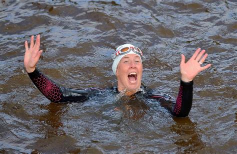 Swimmers Plunge In For Shrewsbury S Severn Mile River Challenge With Pictures Shropshire Star