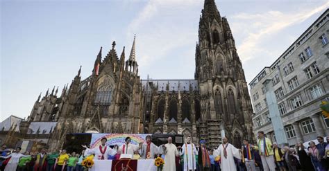 catholic priests bless same sex couples in defiance of german archbishop