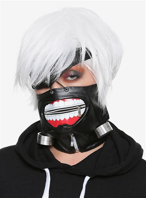 The tokyo ghoul masks were originally created by uta to hide the fact that kaneki and his other comrades were half ghoul and half human. Tokyo Ghoul Ken Kaneki Cosplay Mask