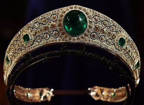 Tiara Mania Margaret Grevilles Emerald Kokoshnik Tiara