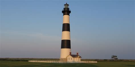 35 Of The Most Beautiful Lighthouses In America Beautiful Lighthouse Bodie Island Lighthouse