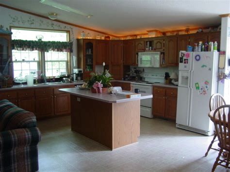 The length is even more. 3 Great Manufactured Home Kitchen Remodel Ideas | Mobile ...