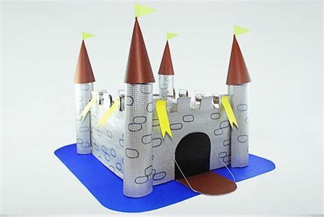 How To Make A Castle Out Of Cardboard Box Castle Crafts How To Make