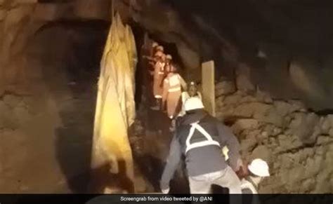 tapovan rescuers face debris slush risk of gushing water at uttarakhand tunnel