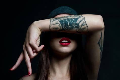 Kumpulan gambar tato keren gambar tato naga yang memiliki nilai seni tinggi. Gambar Tato Yang Keren Untuk Wanita