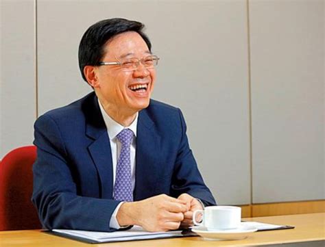 The site owner hides the web page description. 李家超：本土恐怖主义 严打绝不手软_香港_新闻_星岛环球网