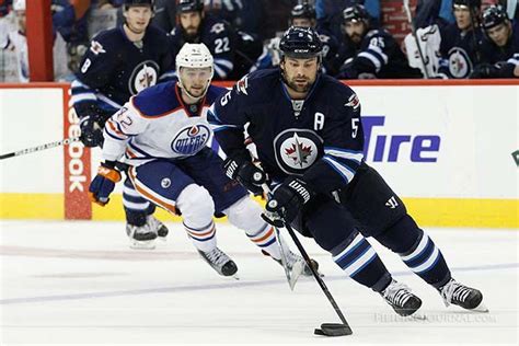Our weekly newsletter is loaded with exclusive free picks, insight and advice from our expert handicappers. Oilers Vs Jets - Jets Vs Oilers Which Team Is Better Suited For An Outdoor Game Sportsnet Ca ...