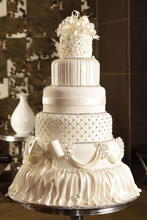 celebrate your big day with cake boss wedding cakes fashionblog